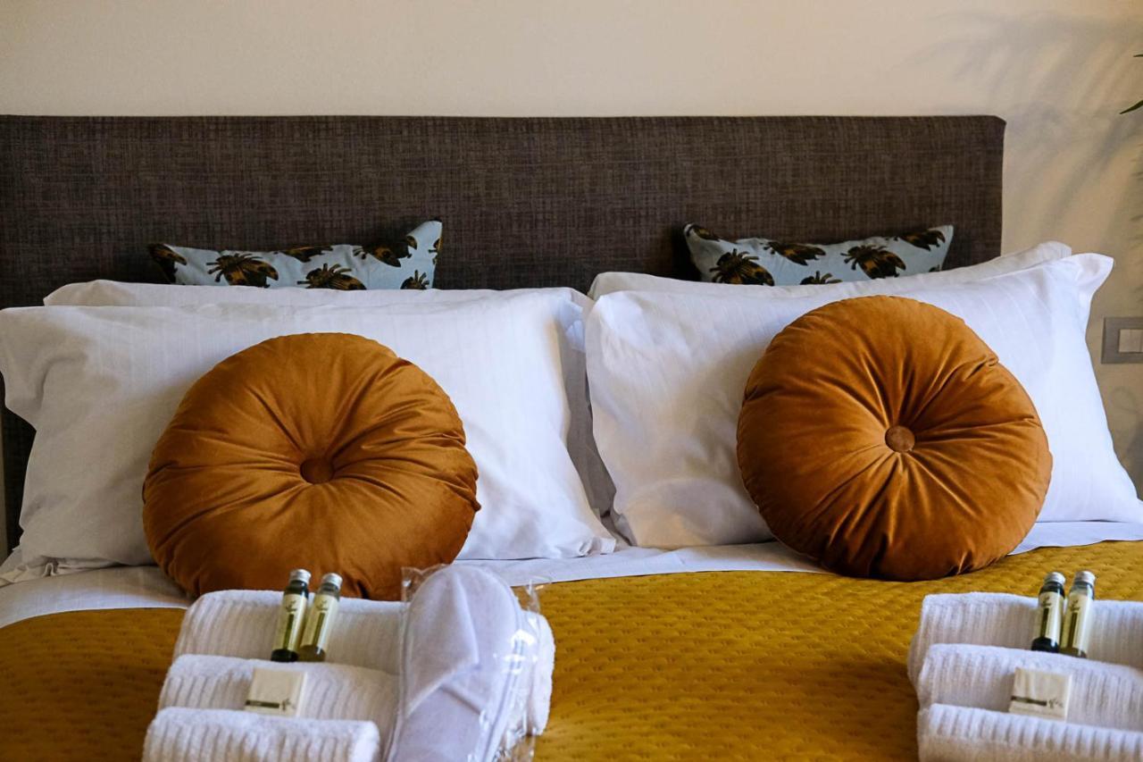 Verona Suites And Rooms ภายนอก รูปภาพ