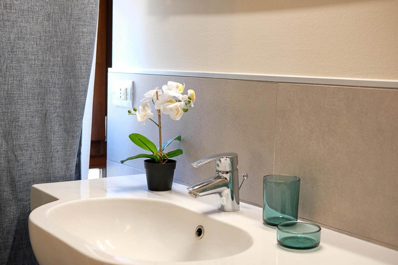 Verona Suites And Rooms ภายนอก รูปภาพ