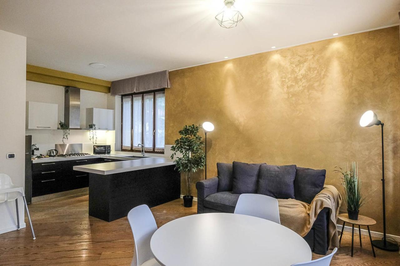 Verona Suites And Rooms ภายนอก รูปภาพ