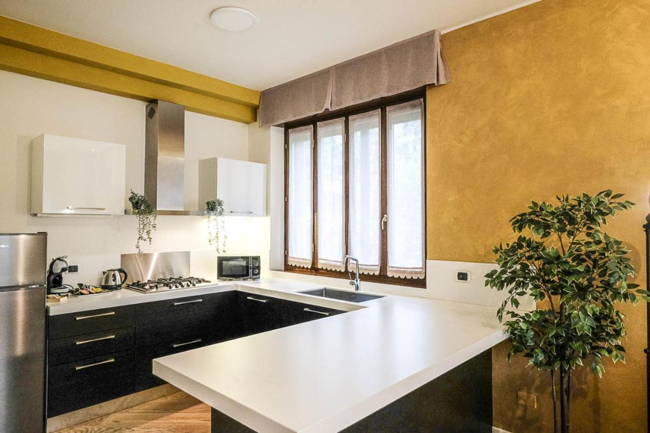 Verona Suites And Rooms ภายนอก รูปภาพ