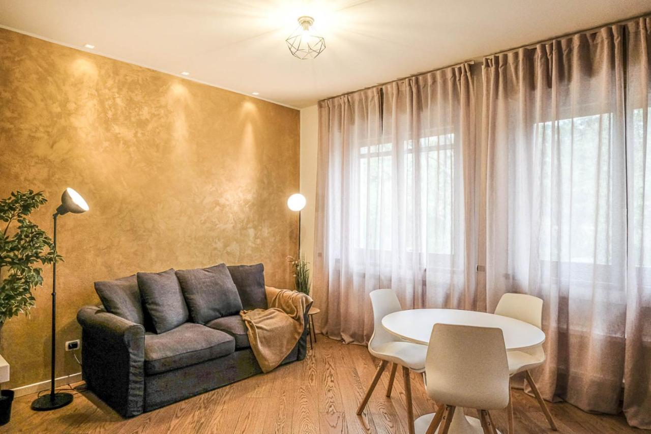 Verona Suites And Rooms ภายนอก รูปภาพ