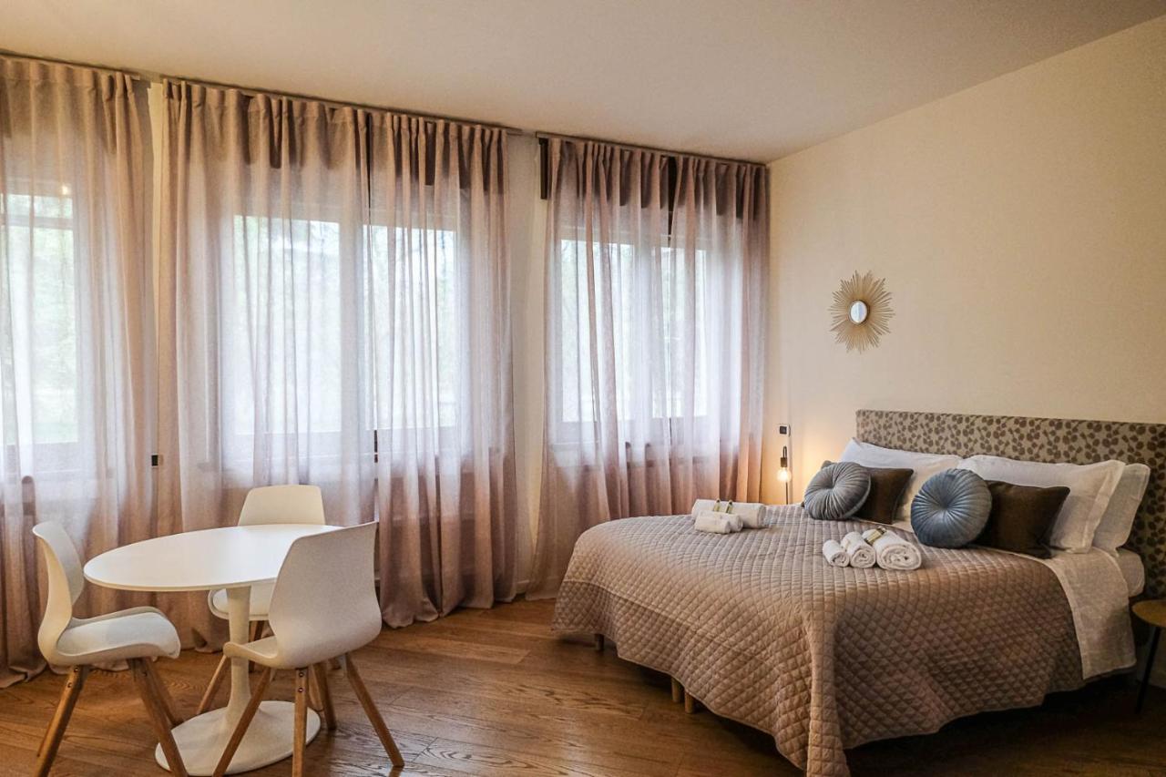 Verona Suites And Rooms ภายนอก รูปภาพ