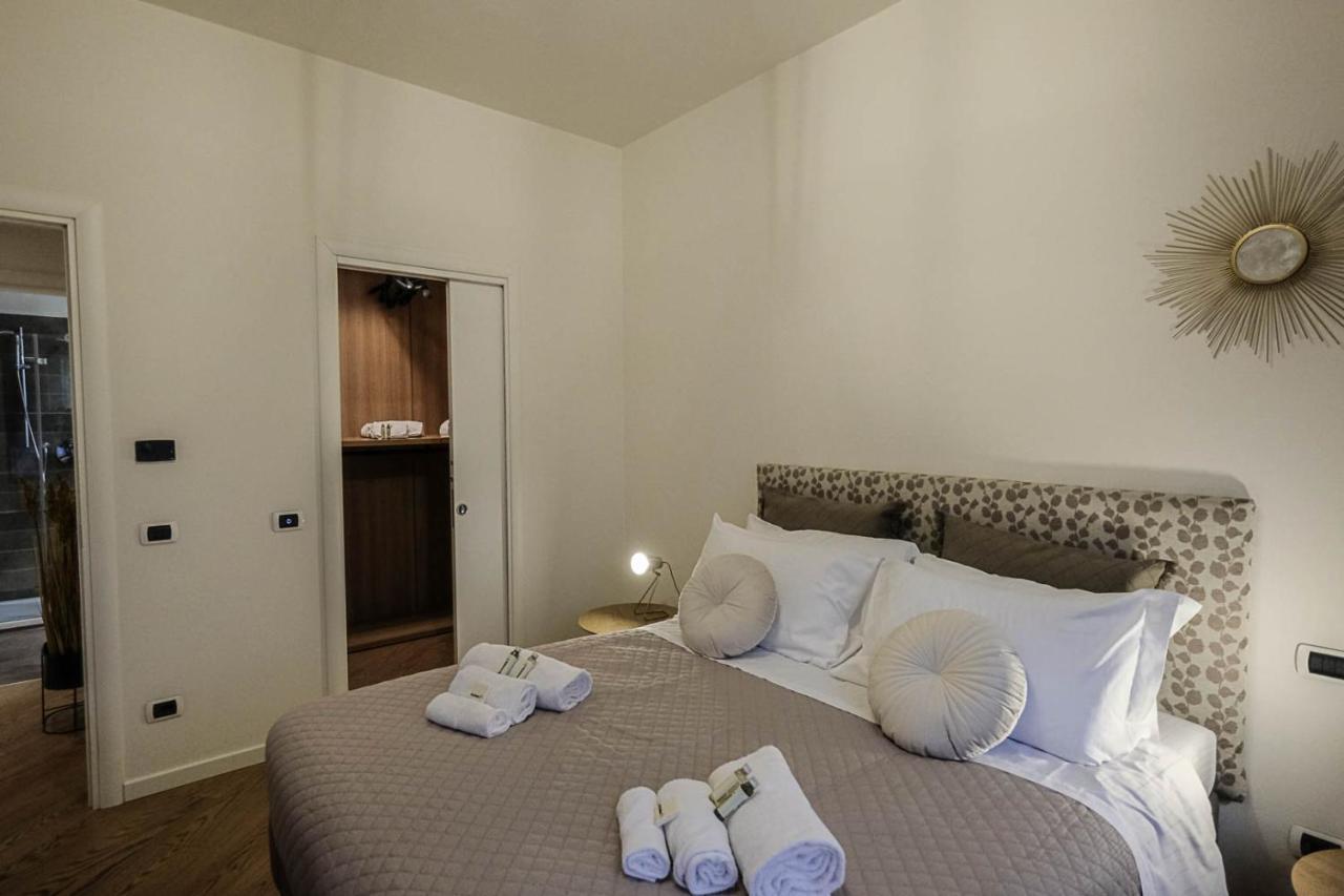 Verona Suites And Rooms ภายนอก รูปภาพ