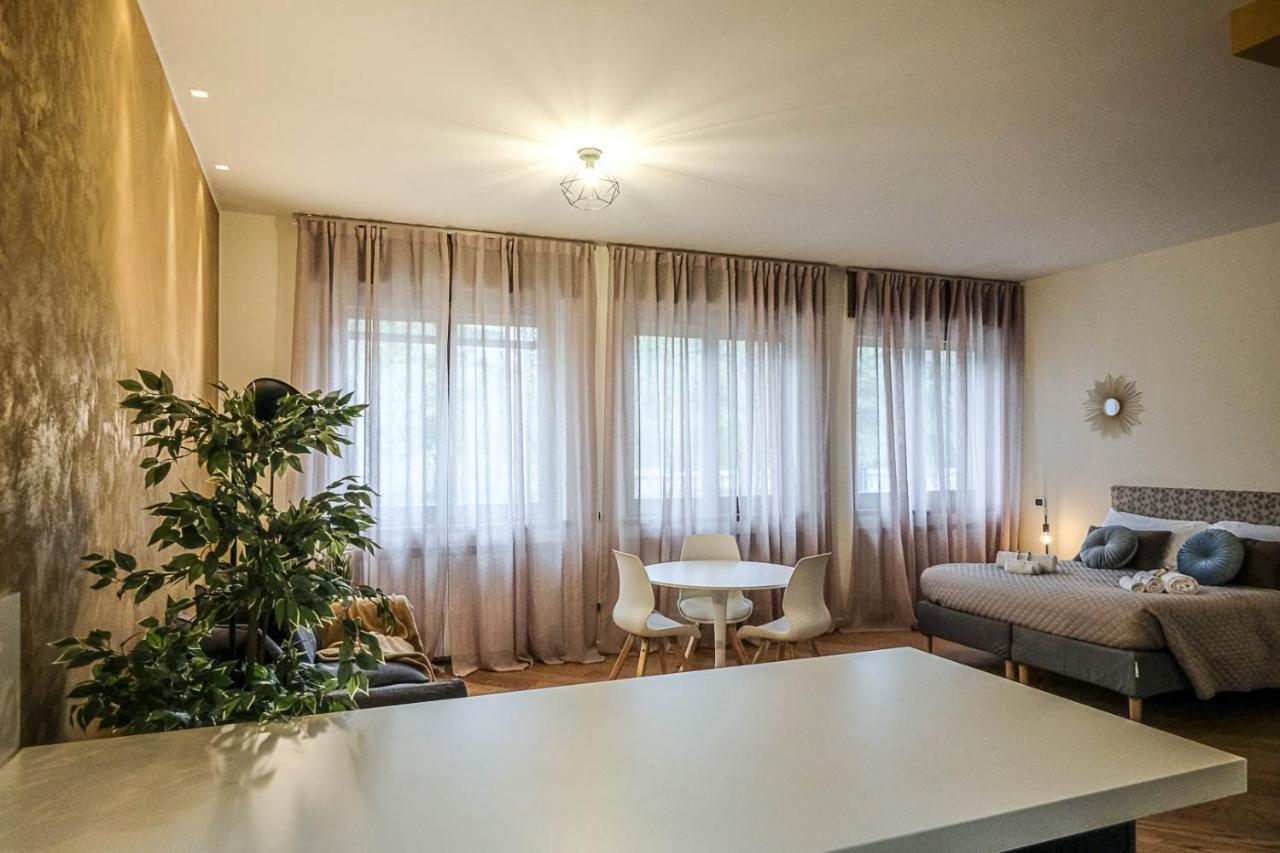 Verona Suites And Rooms ภายนอก รูปภาพ